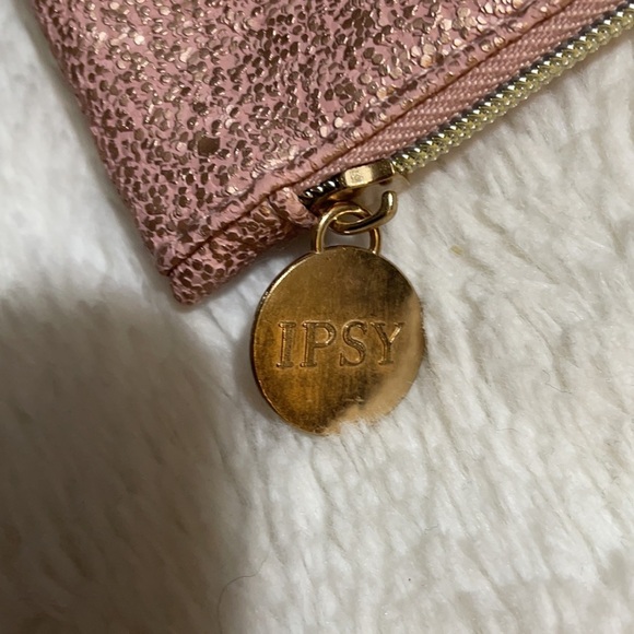 December 2021 Ipsy Bag - Picture 4 of 4